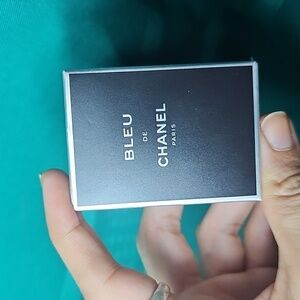 CHANEL Bleu de Chanel Fragrance Dabber